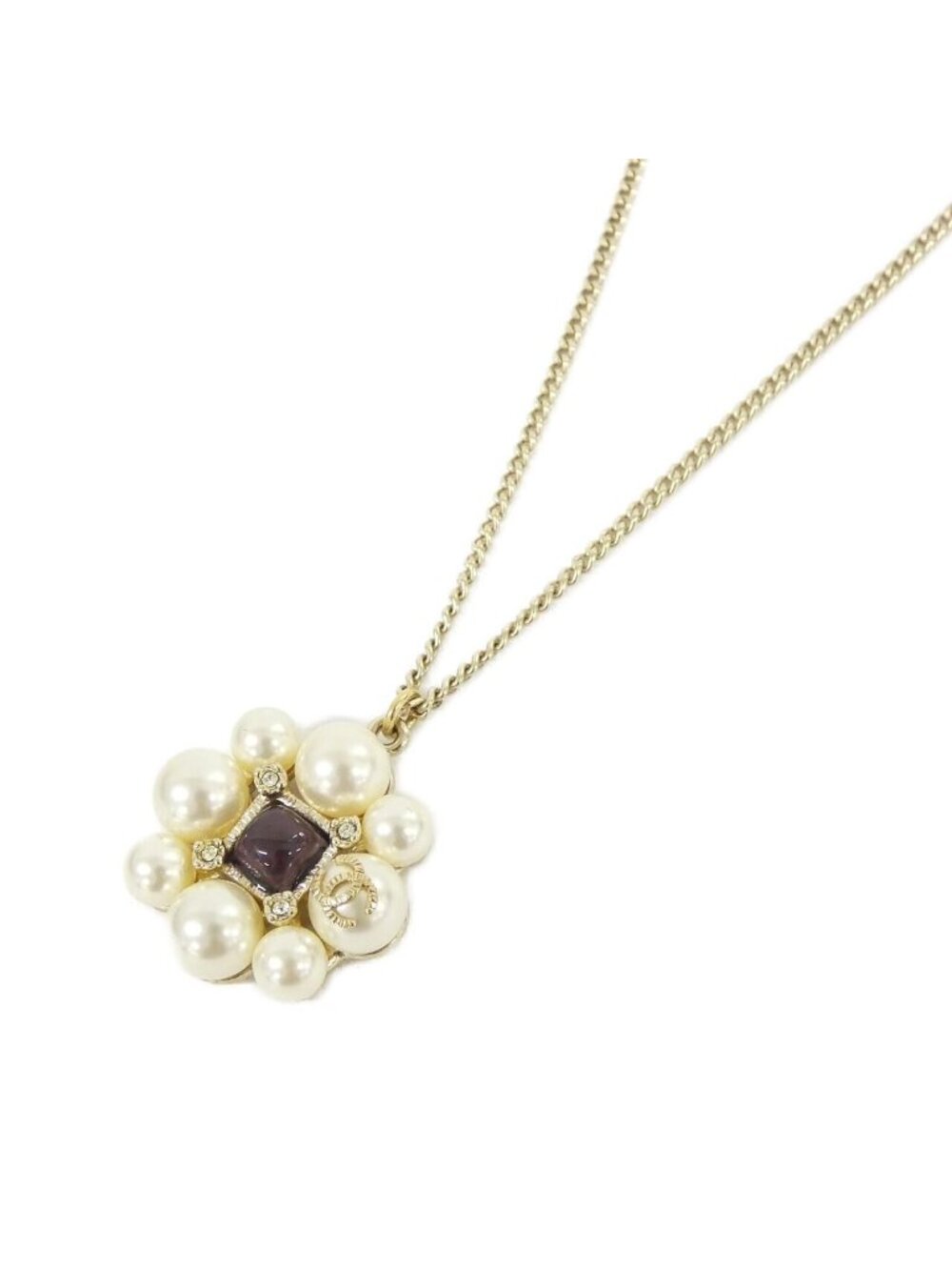 Chanel Necklace Gold